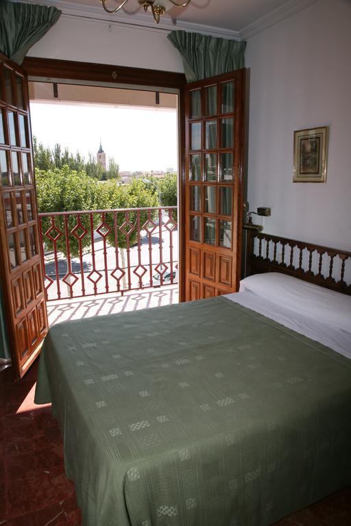 Hostal Santa Barbara Socuéllamos Eksteriør billede