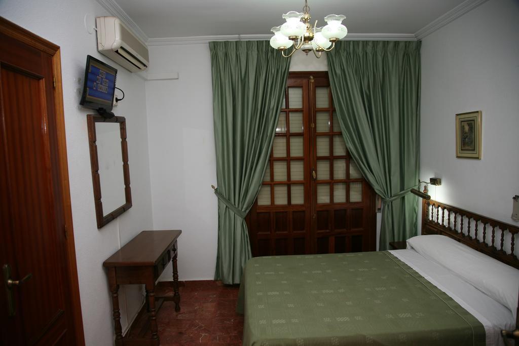 Hostal Santa Barbara Socuéllamos Eksteriør billede